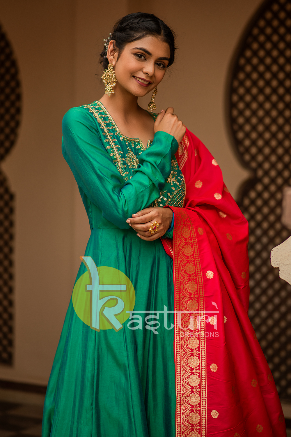 Green double shade banarasi flared anarkali kurta set with dupatta