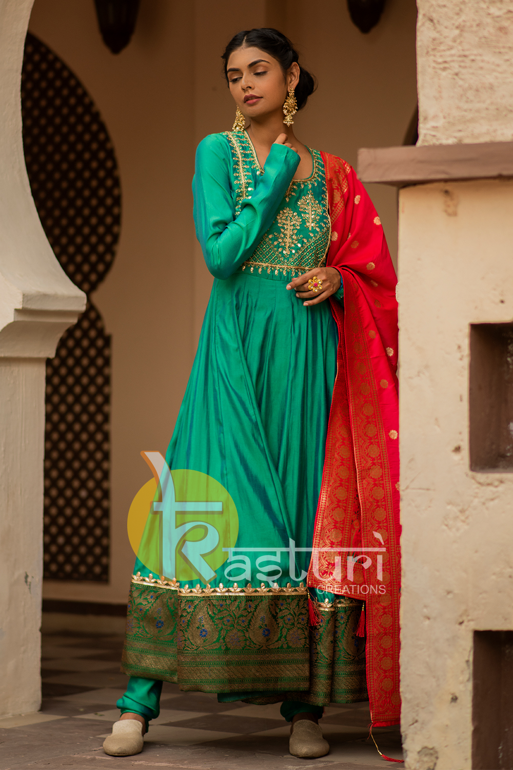 Green double shade banarasi flared anarkali kurta set with dupatta