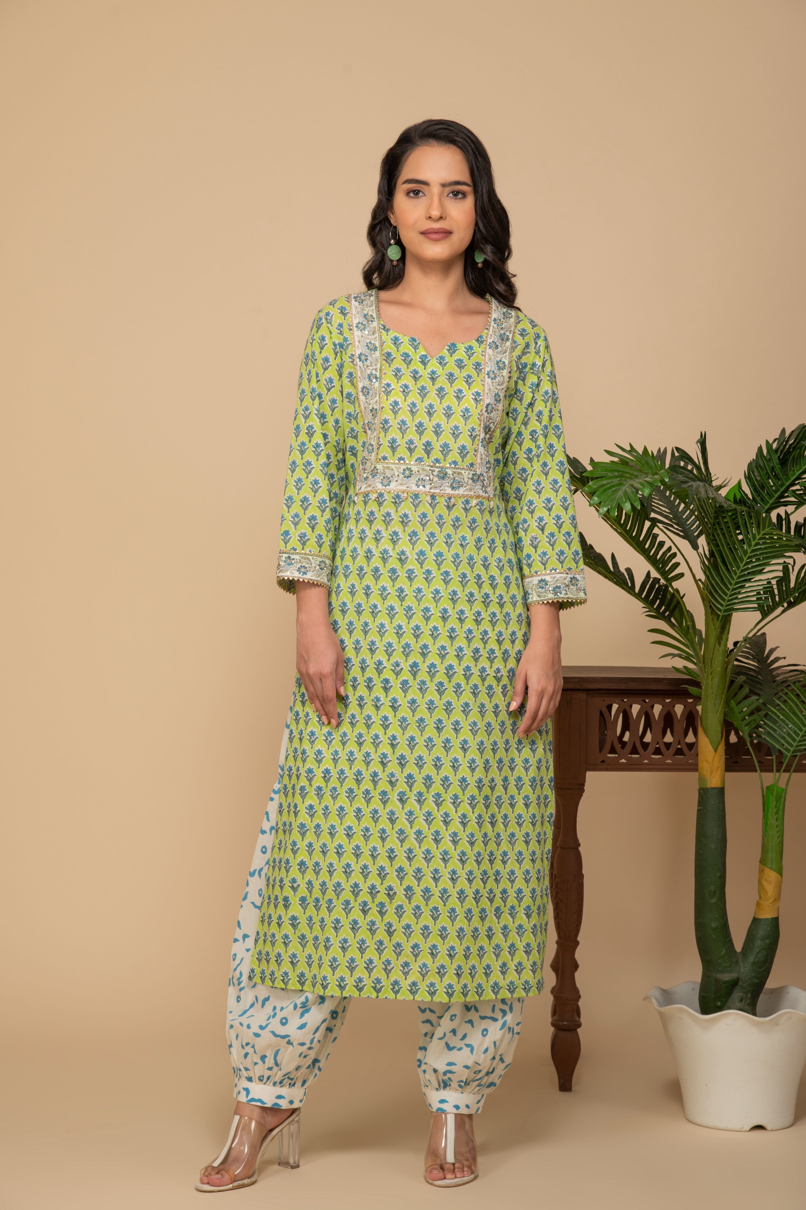 Green printed kurta with white printed bottom 3 piece suit set with contrast cream dupatta