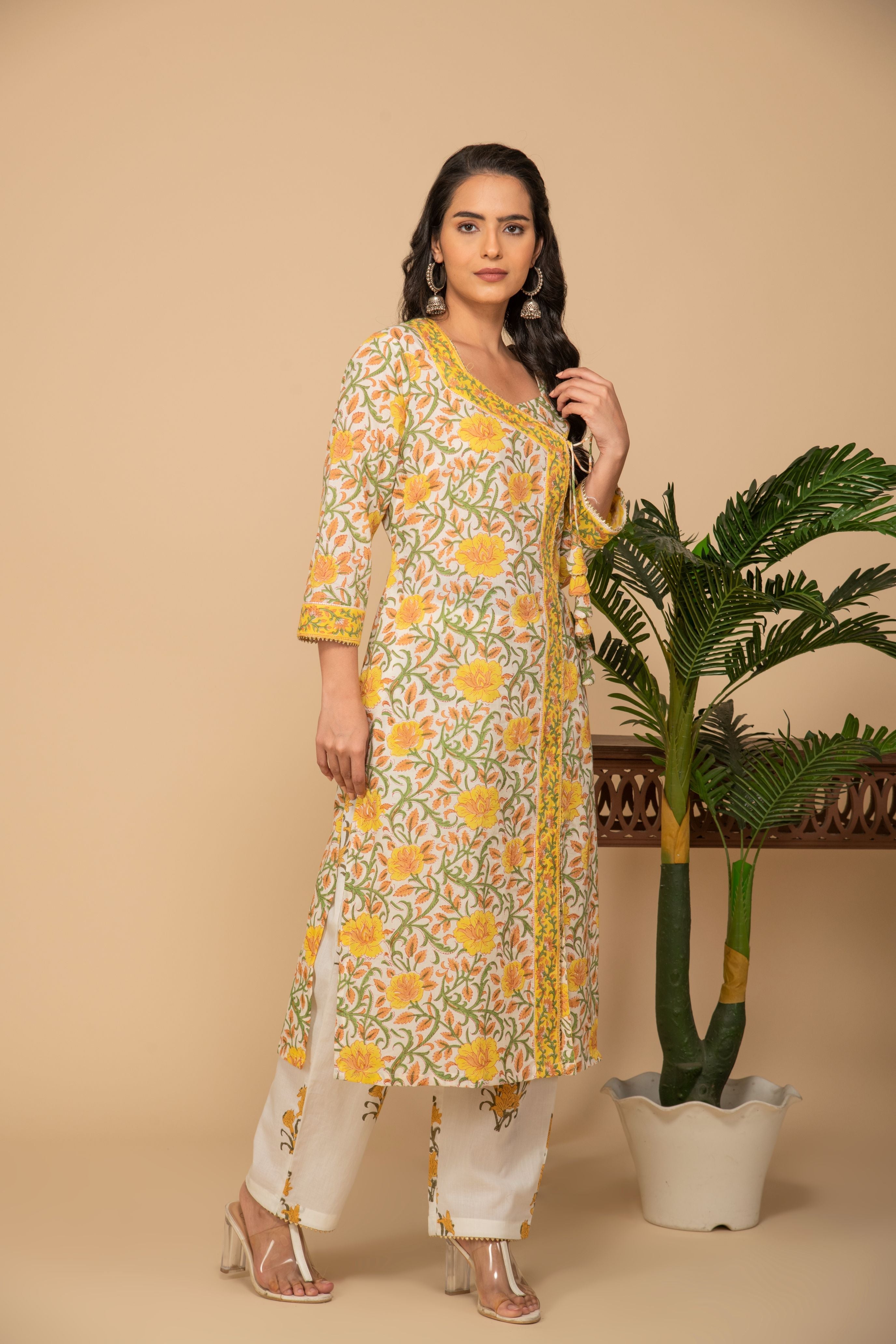 Mustard printed kurta left tie up in front with white printed bottom 3 piece suit set with contrast w/m dupatta