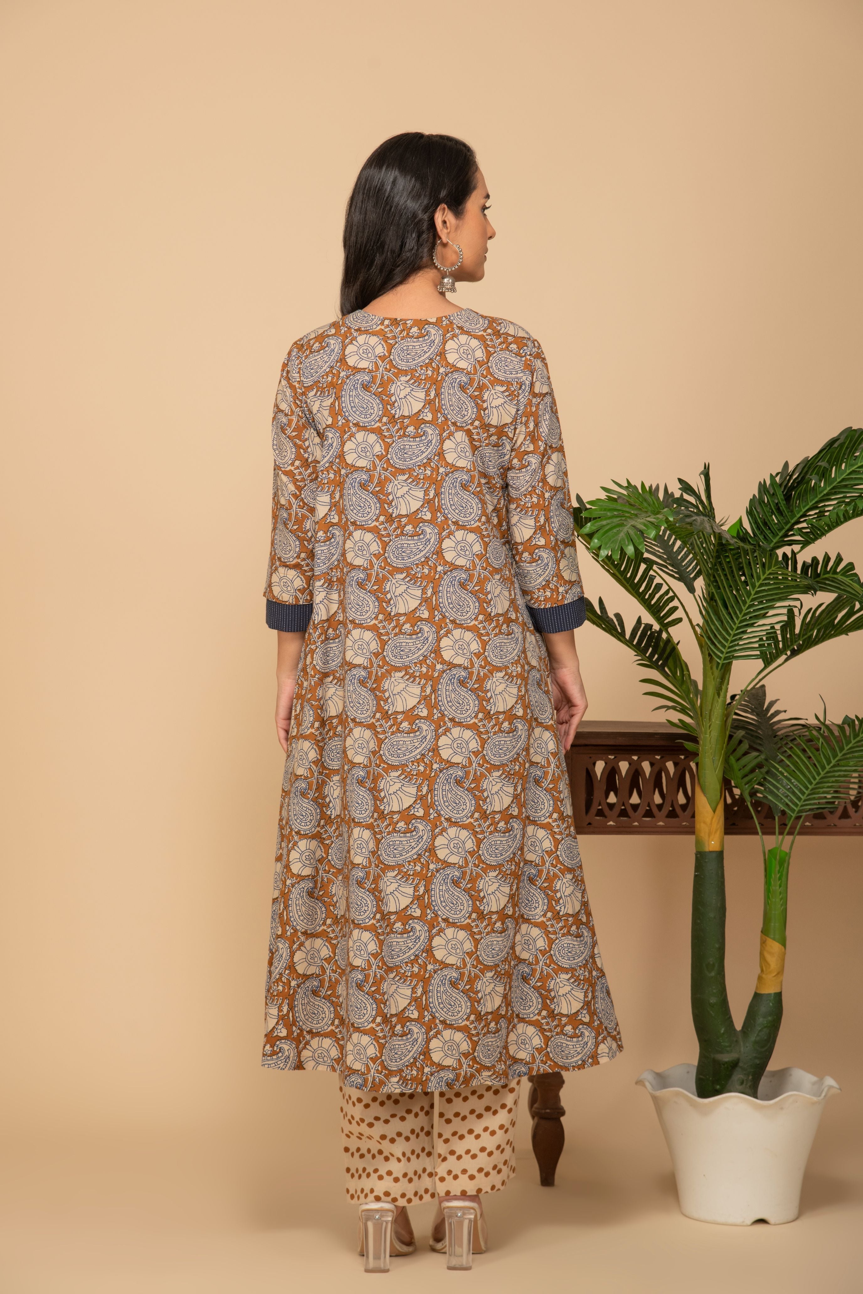 Brown printed kurta with brown printed bottom 3 piece suit set with buttis allover dupatta