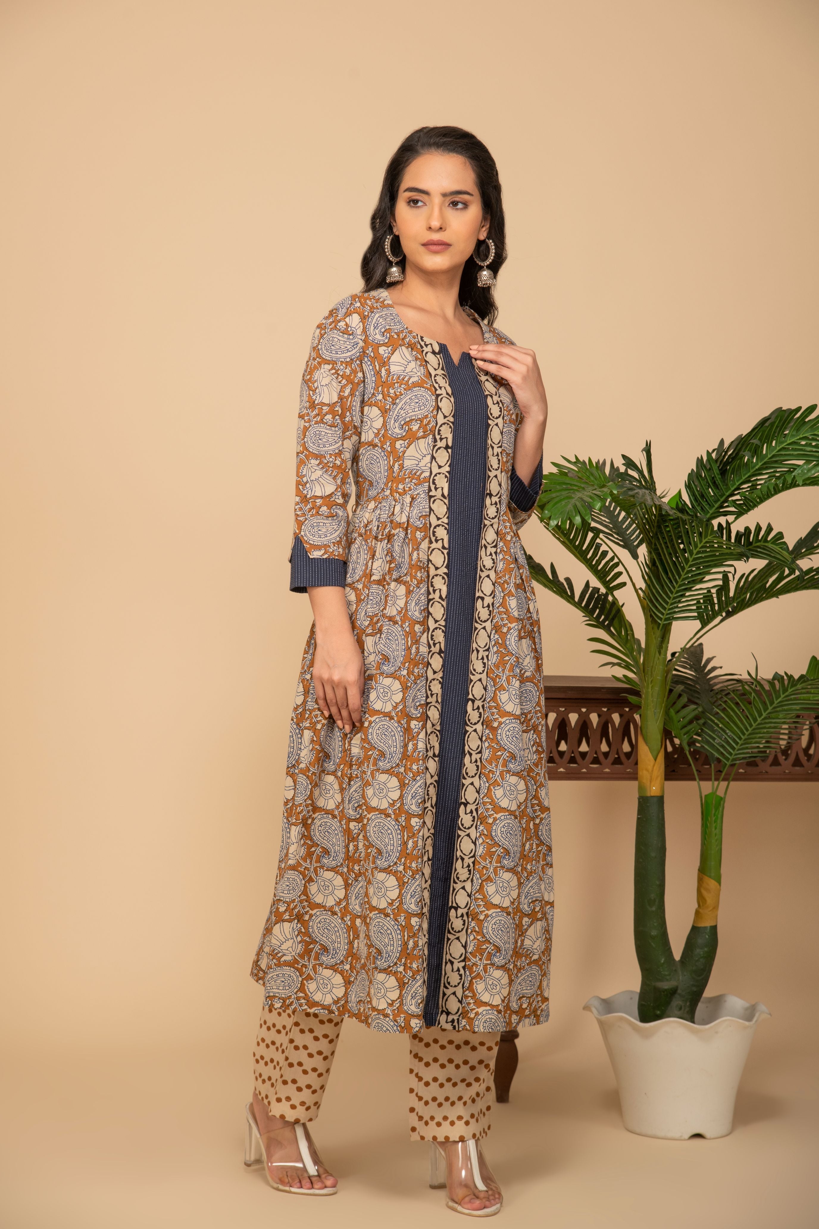 Brown printed kurta with brown printed bottom 3 piece suit set with buttis allover dupatta