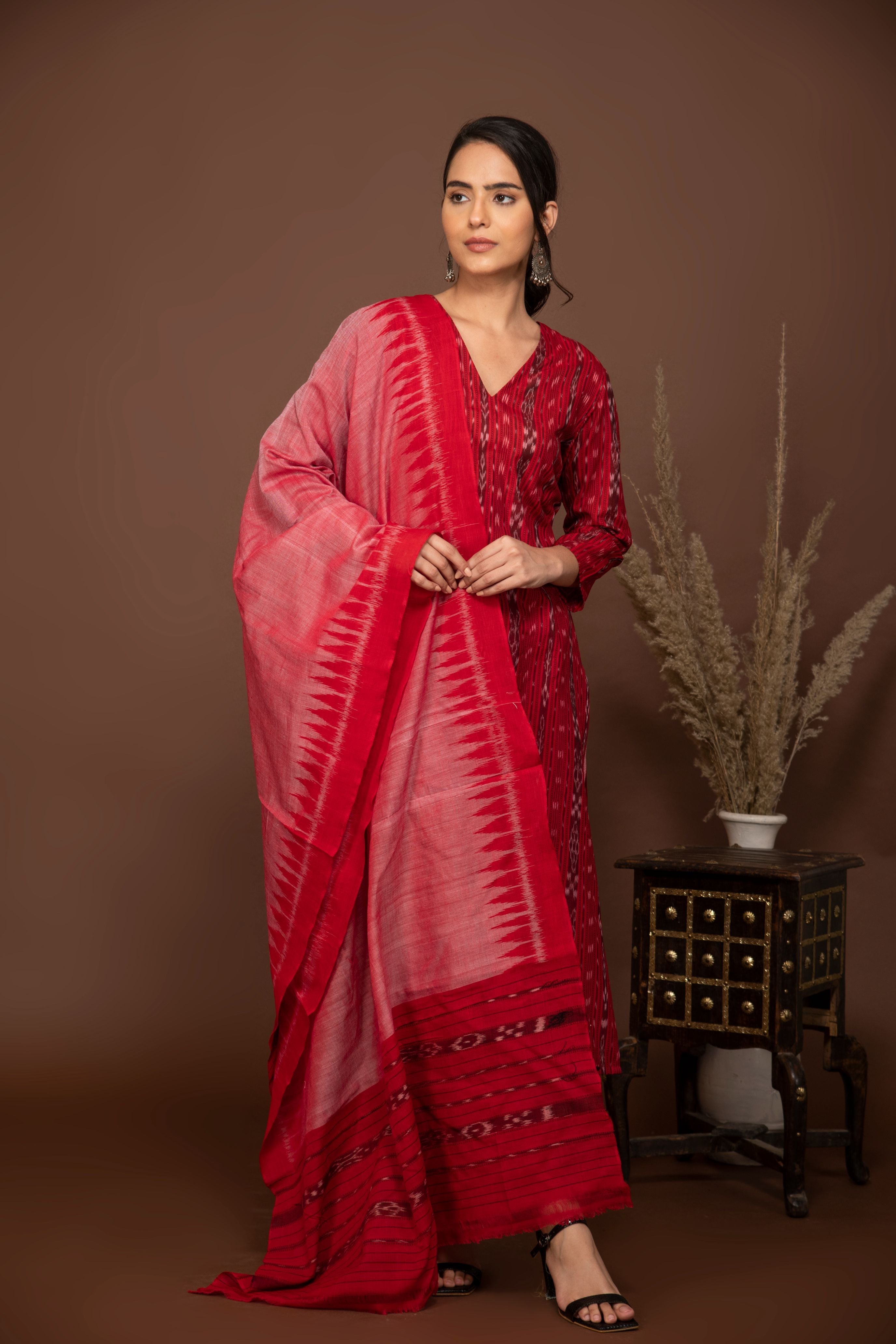 Red Sambalpuri Kurta with Plain Pink Bottom 3 Piece Suit Set with Contrast r/p Dupatta