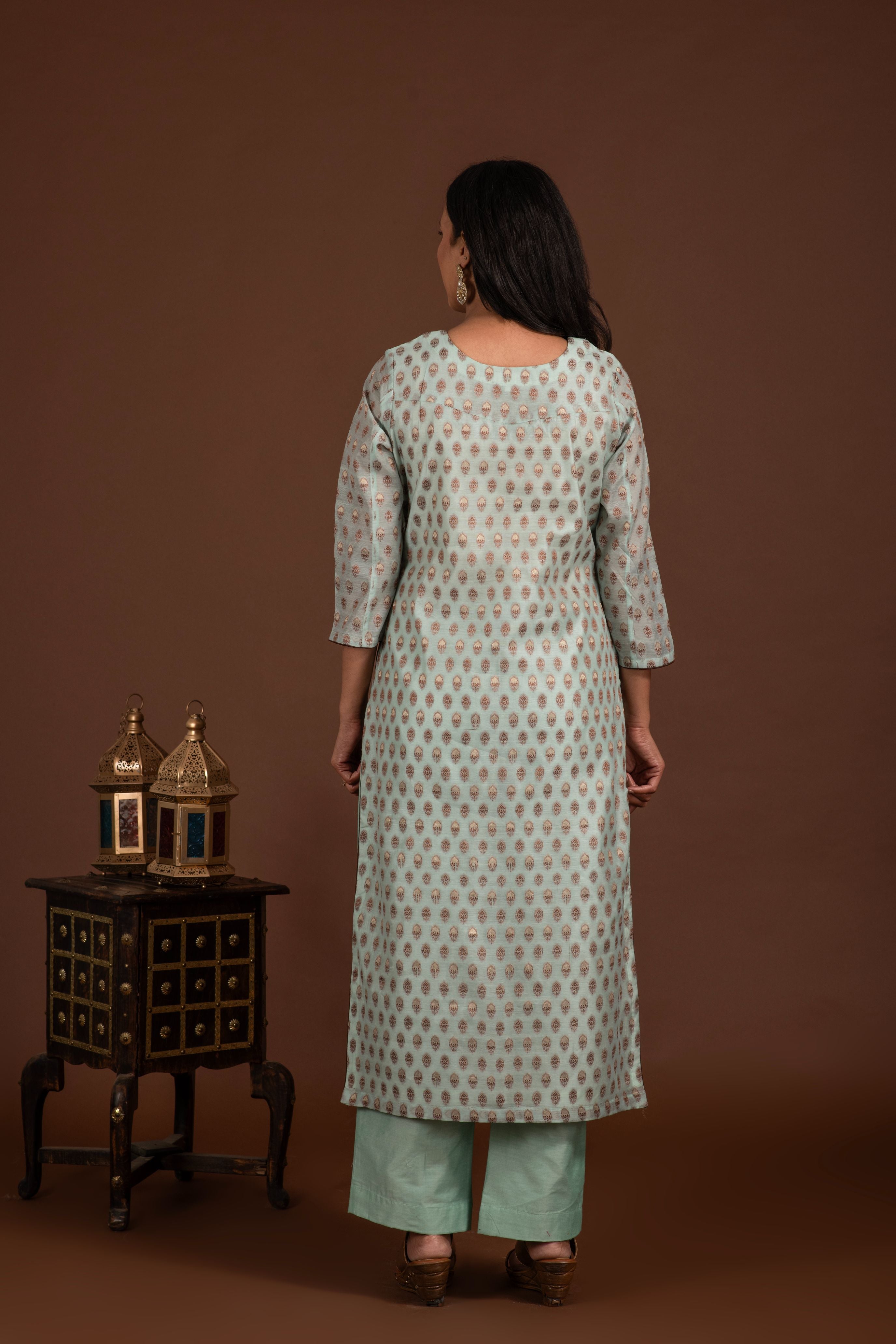 Banarasi Weave Kurta and Dupatta with Solid Colour Bottom
