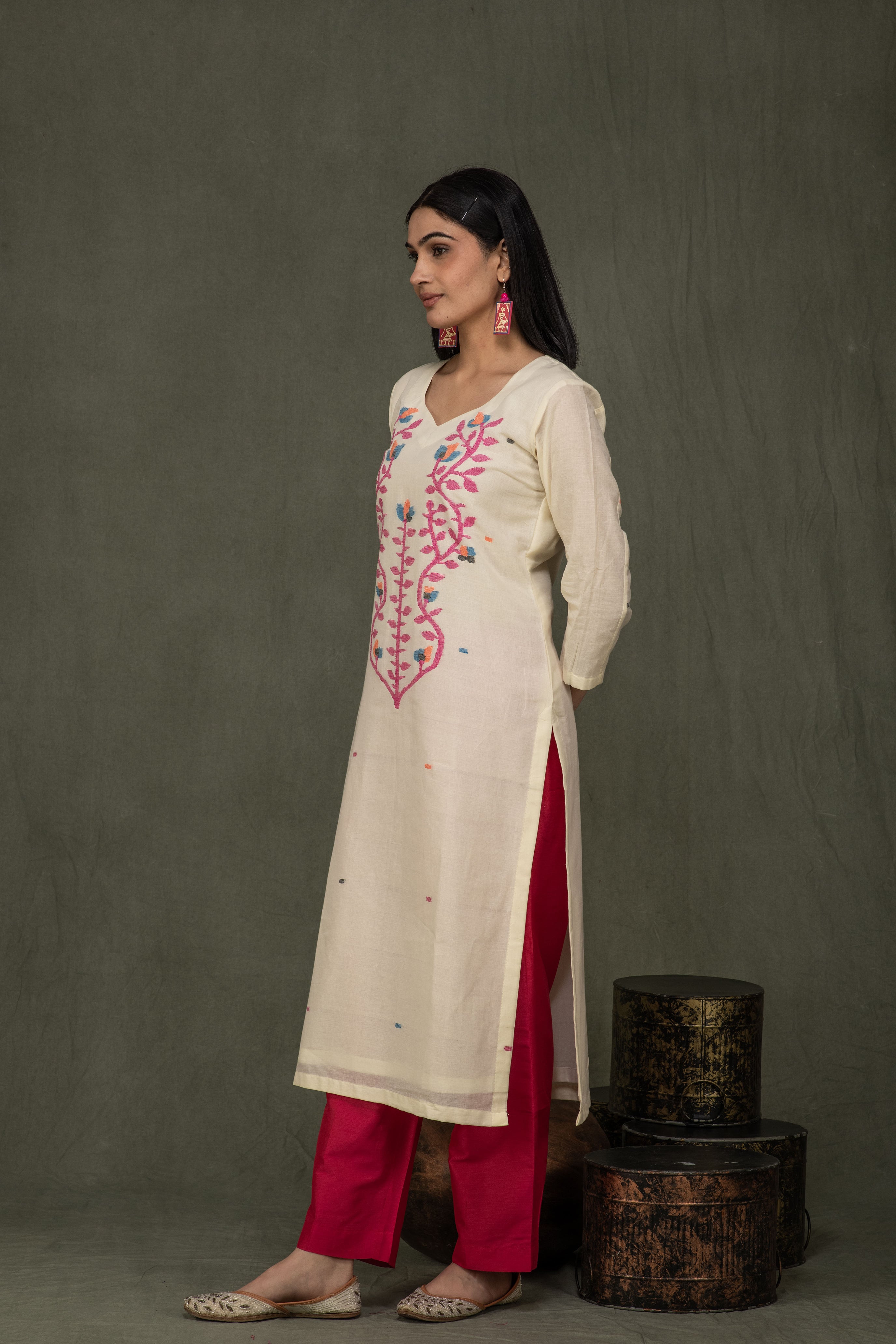 Hand Made Pure Jamdani Floral Soft and Fine Cotton Kurta with Pant and Dupatta PA 32