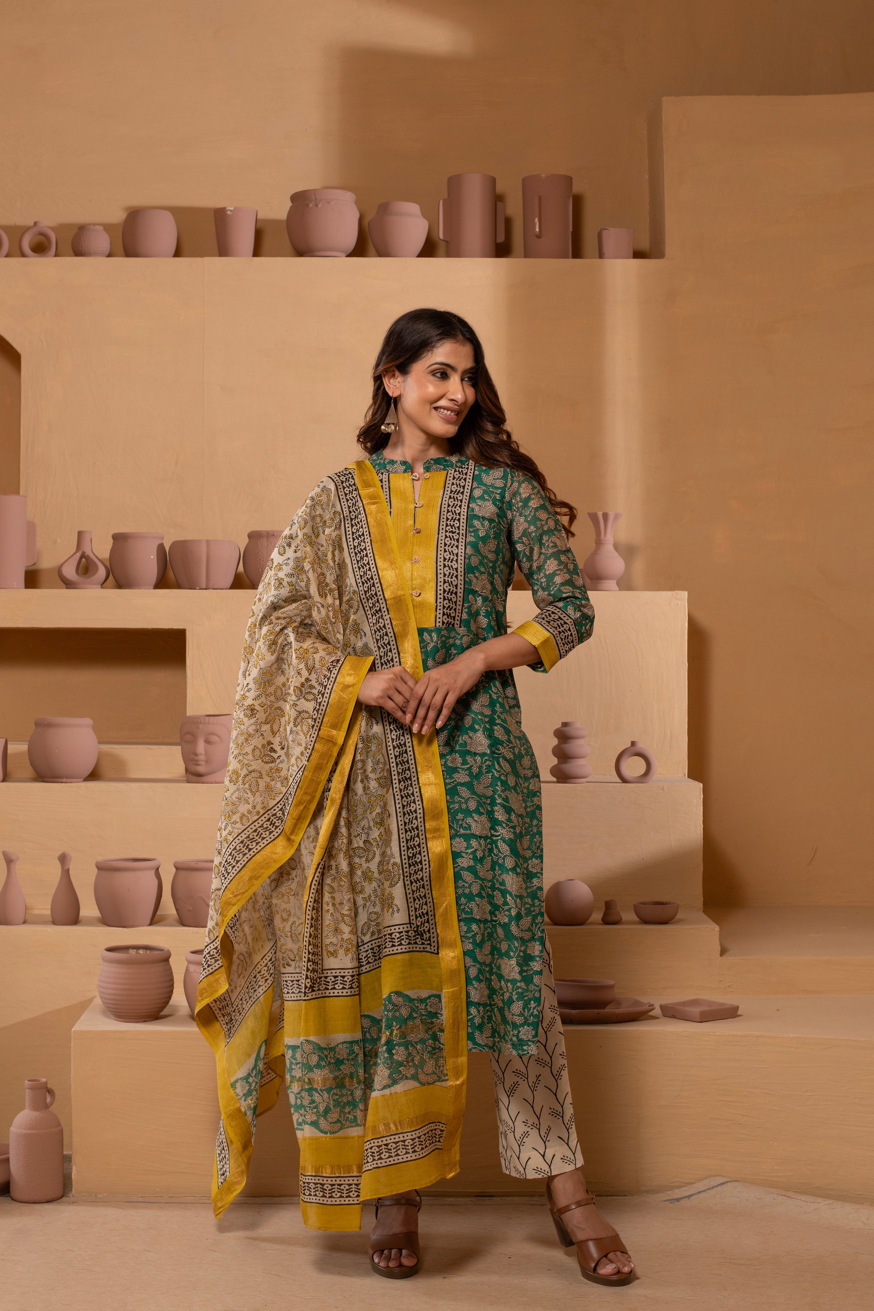 Timeless Maheshwari dupatta suit with intricate pattern and zari borders RKBMH11