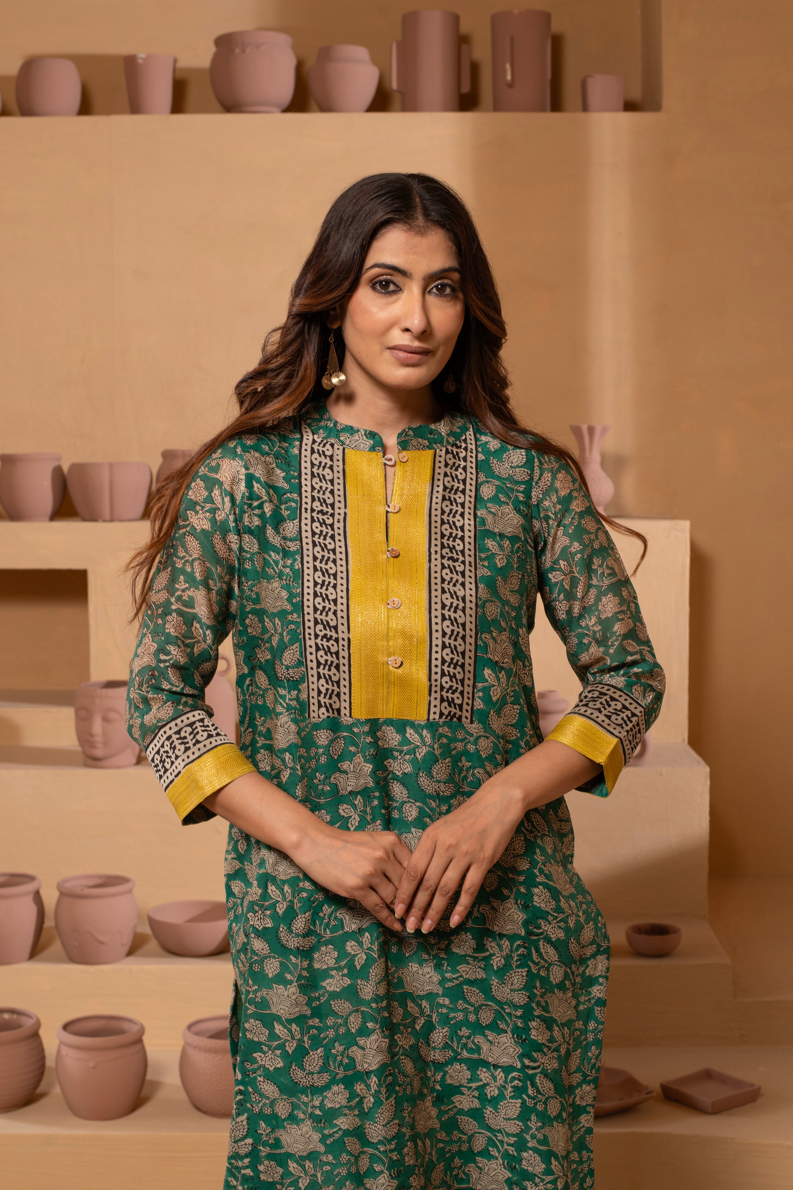 Timeless Maheshwari dupatta suit with intricate pattern and zari borders RKBMH11