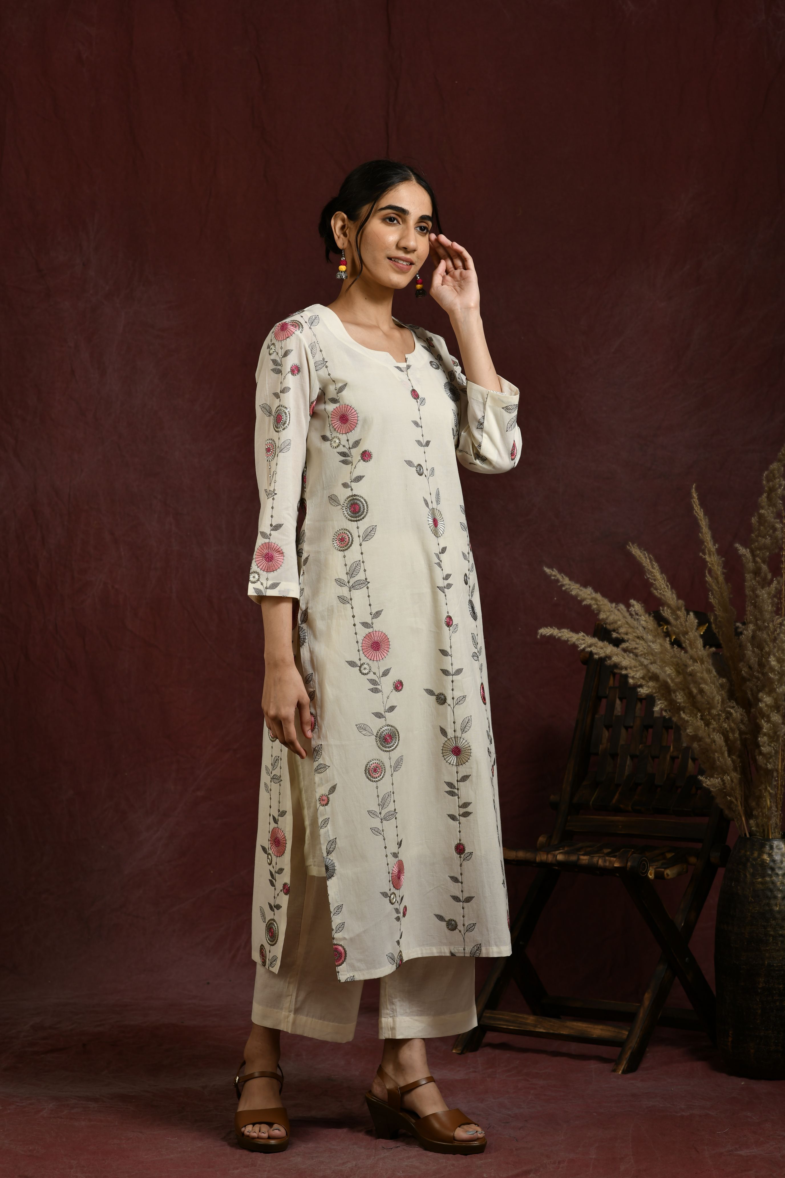 White and pink flower embroidered kurta and pant set