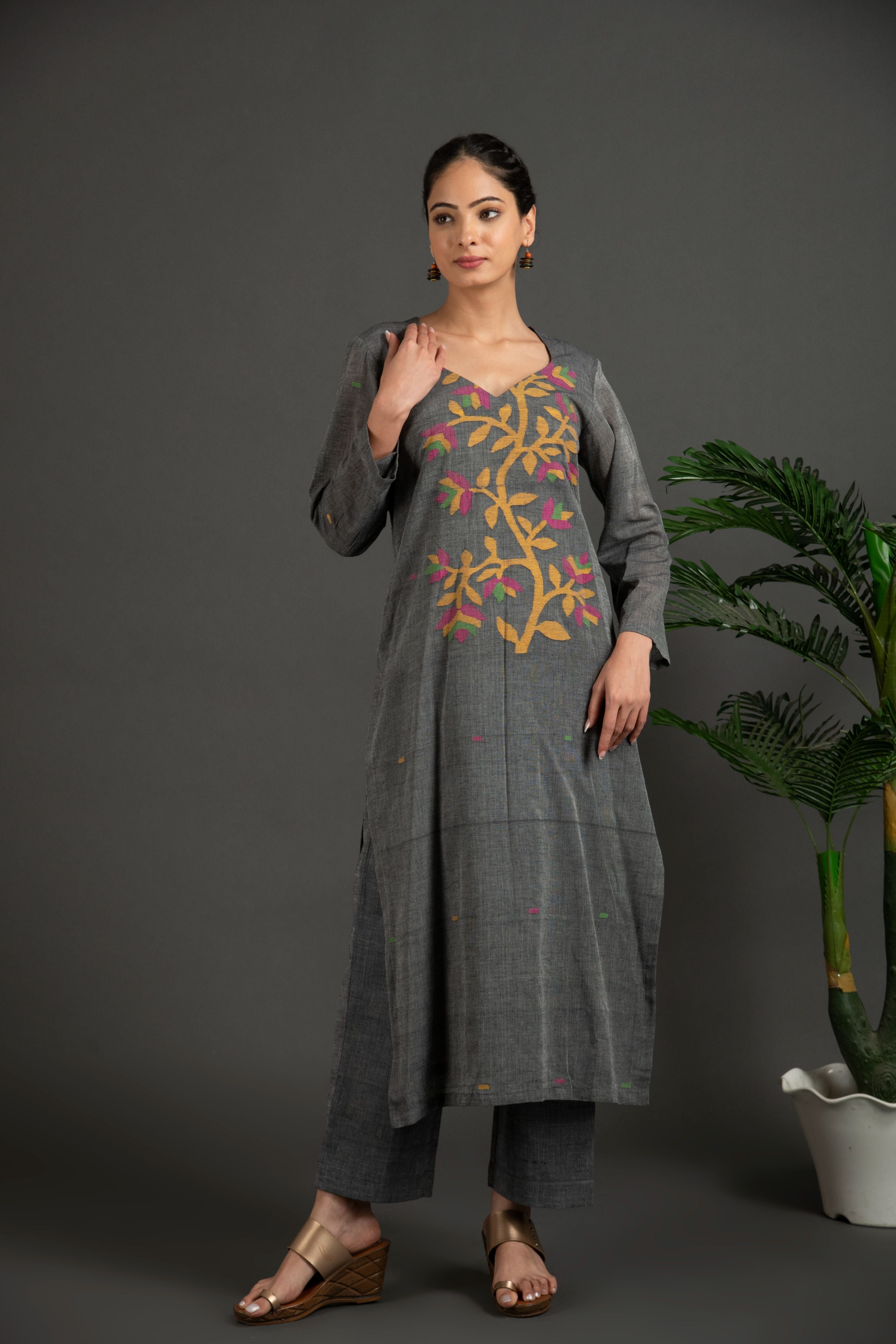 Hand Made Pure Jamdani Floral Soft and Fine Cotton Kurta with Pant and Dupatta P 18