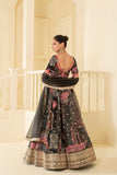 HEAVY EMBELLISHED LEHENGA SET WITH CLASSIC DESIGN AND INTRICATE EMBROIDERY