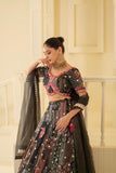 HEAVY EMBELLISHED LEHENGA SET WITH CLASSIC DESIGN AND INTRICATE EMBROIDERY