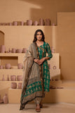 Timeless Maheshwari dupatta suit with intricate pattern and zari borders.