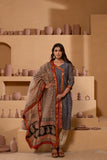 Maheshwari Dupatta suit with Intricate Pattern and Zari Borders.