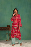 Printed muslin kurta pant set.