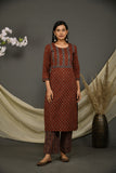 Maroon cotton jaipuri printed kurta pants with zig zag printed dupatta.