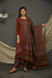 Maroon cotton jaipuri printed kurta pants with zig zag printed dupatta.