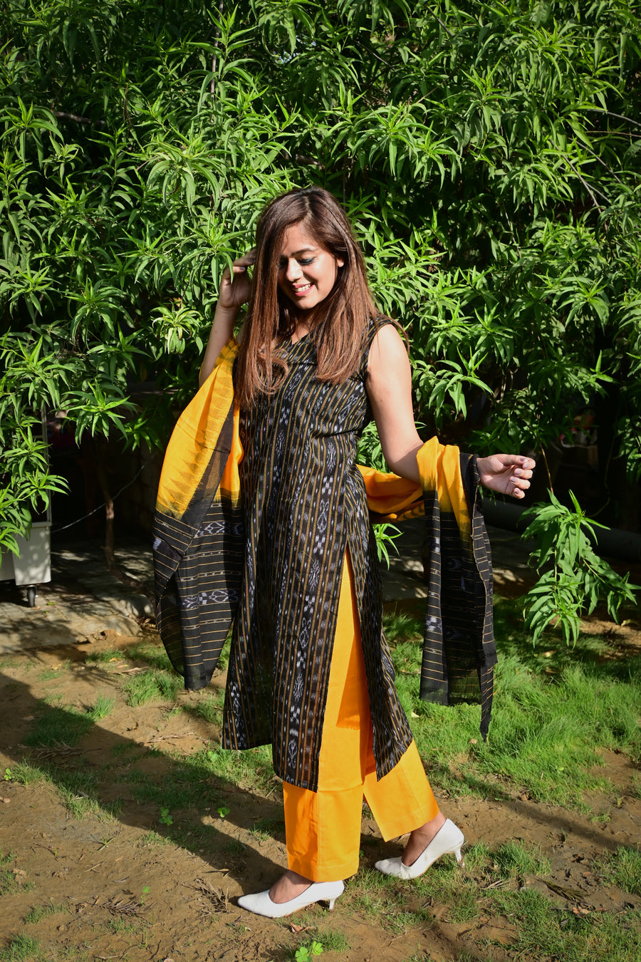 sambalpuri dress design Dupatta Sambalpuri Suit Sambalpuri Suit Set Salwar Suit Set (Ikat Print With Contrasting