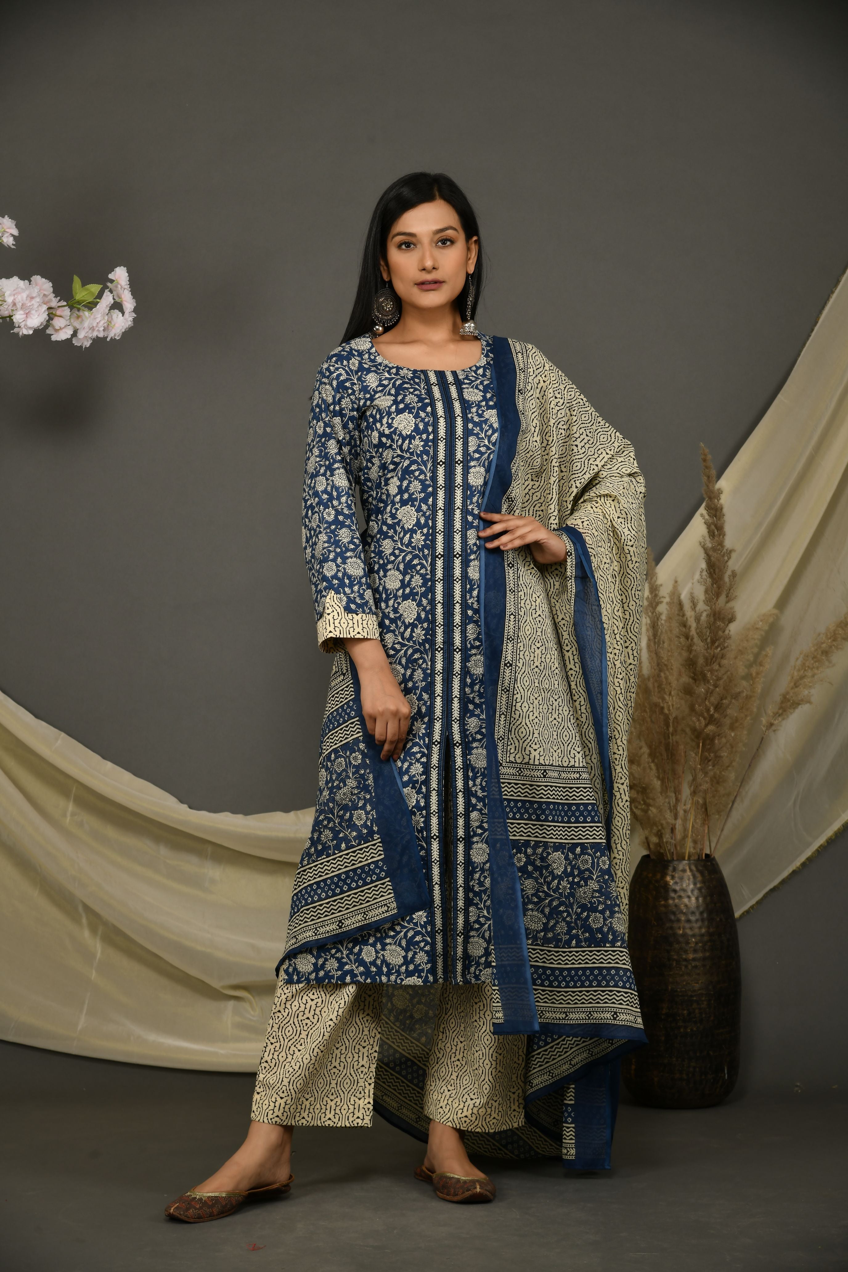 Blue cotton floral jaipuri print kurta pant with printed dupatta